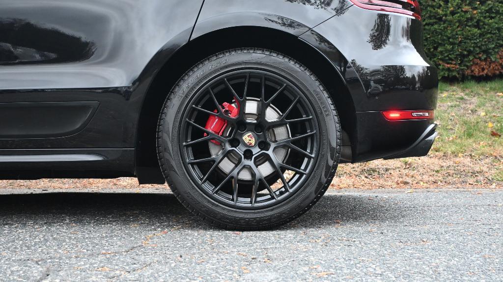 used 2018 Porsche Macan car, priced at $35,497