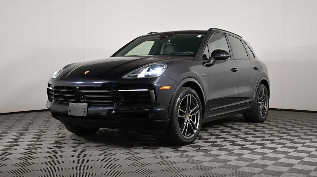 used 2022 Porsche Cayenne E-Hybrid car, priced at $79,998