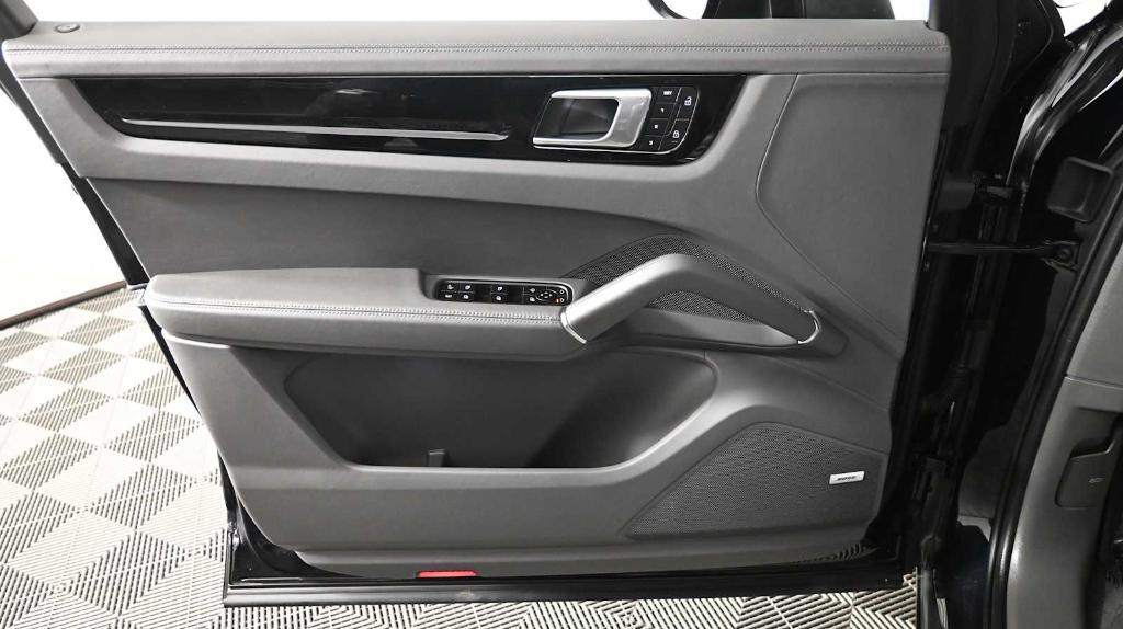 used 2022 Porsche Cayenne E-Hybrid car, priced at $79,998