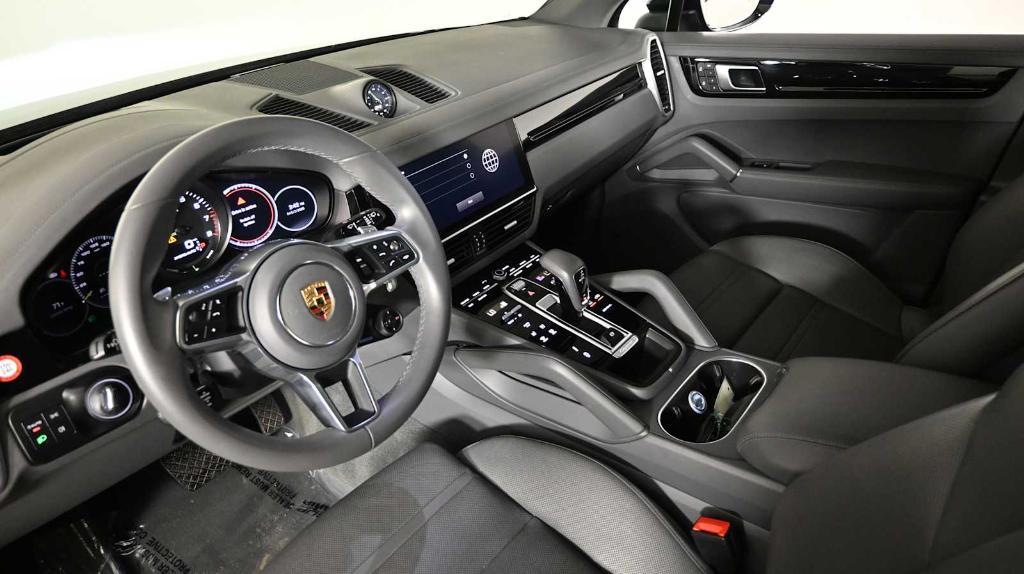 used 2022 Porsche Cayenne E-Hybrid car, priced at $79,998