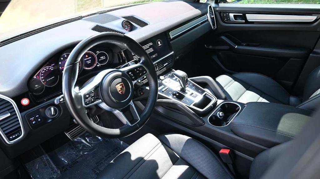 used 2022 Porsche Cayenne car, priced at $80,998