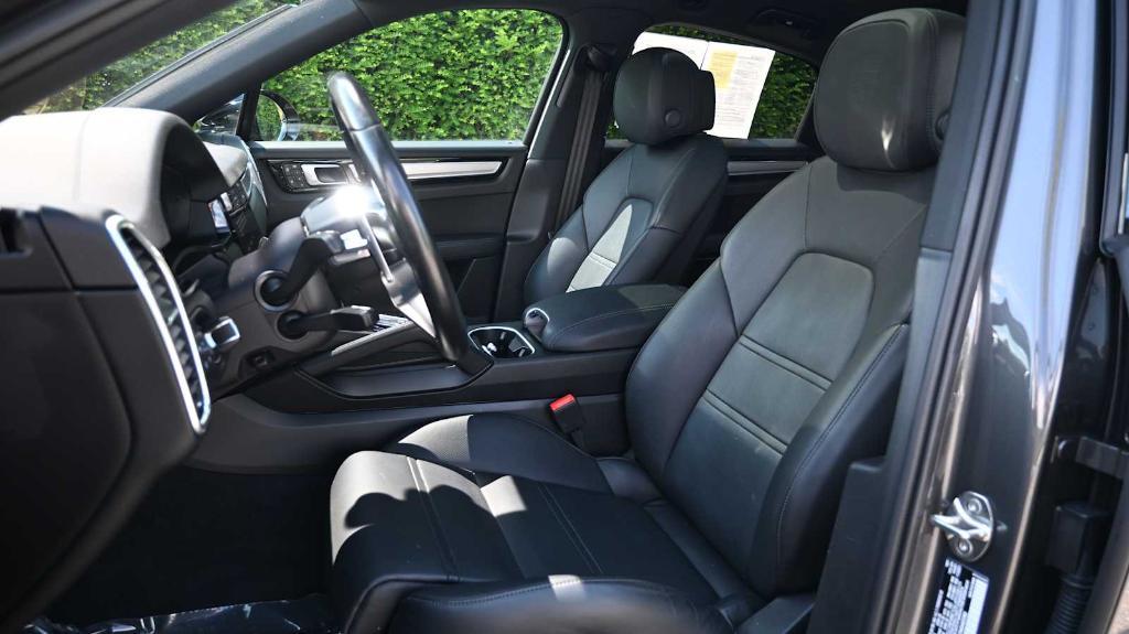 used 2022 Porsche Cayenne car, priced at $80,998