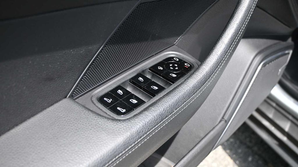used 2018 Porsche Panamera car, priced at $49,998