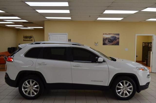 used 2016 Jeep Cherokee car, priced at $10,241