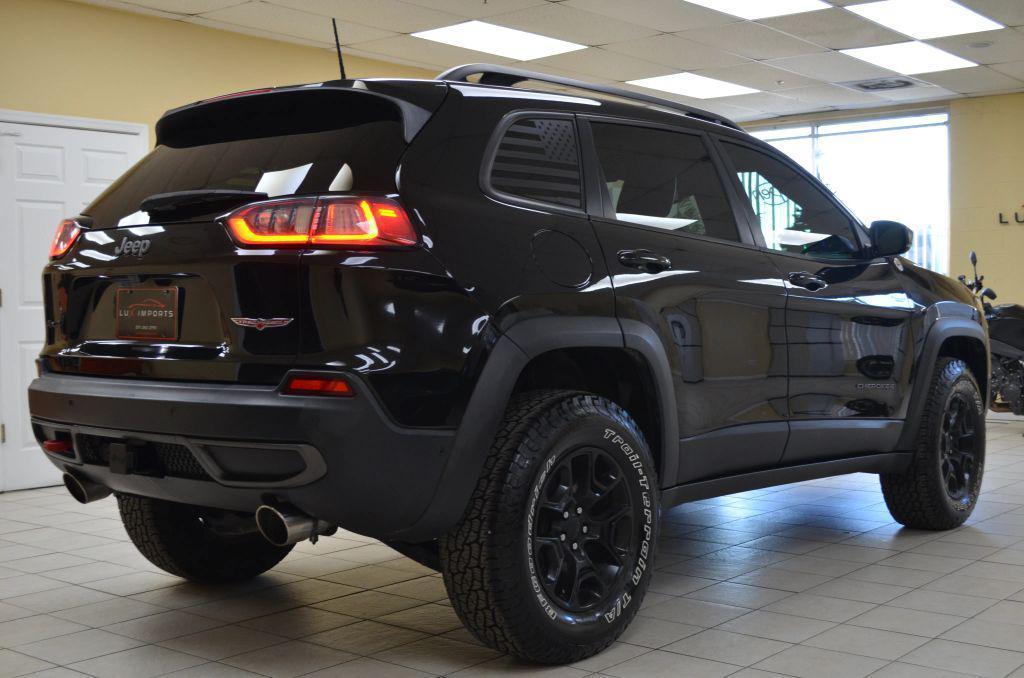 used 2019 Jeep Cherokee car, priced at $17,991