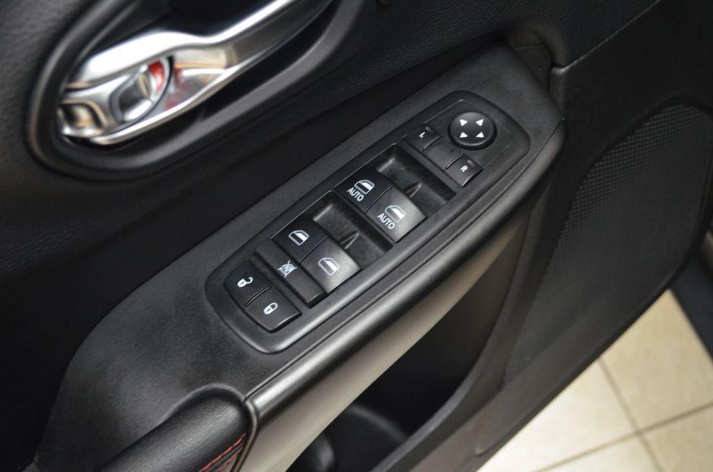 used 2019 Jeep Cherokee car, priced at $17,991