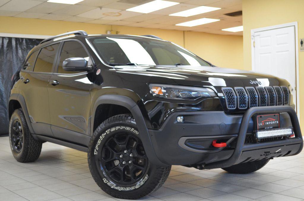 used 2019 Jeep Cherokee car, priced at $17,991