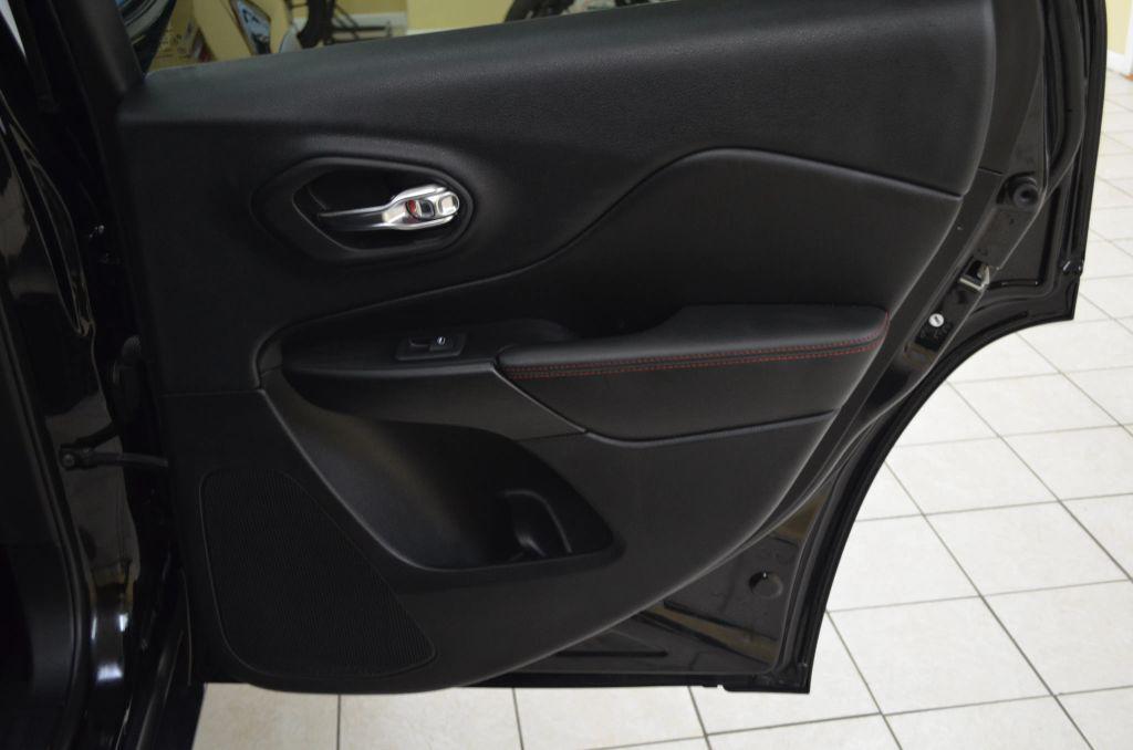 used 2019 Jeep Cherokee car, priced at $17,991