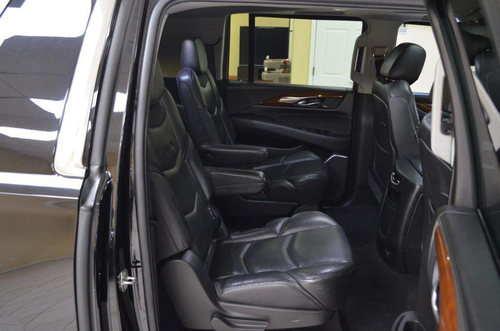 used 2019 Cadillac Escalade ESV car, priced at $24,841