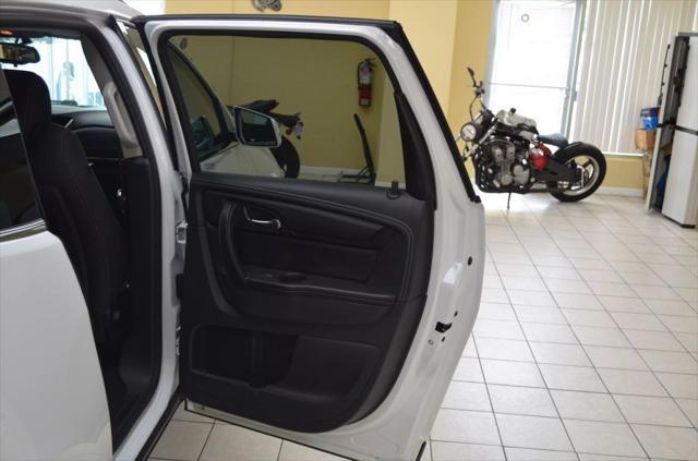used 2017 Chevrolet Traverse car, priced at $12,991