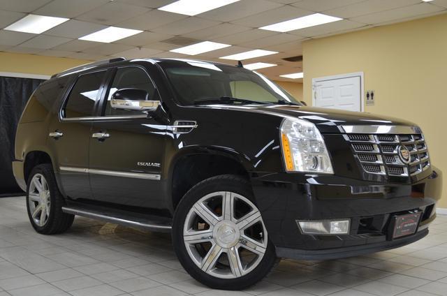 used 2010 Cadillac Escalade car, priced at $13,741