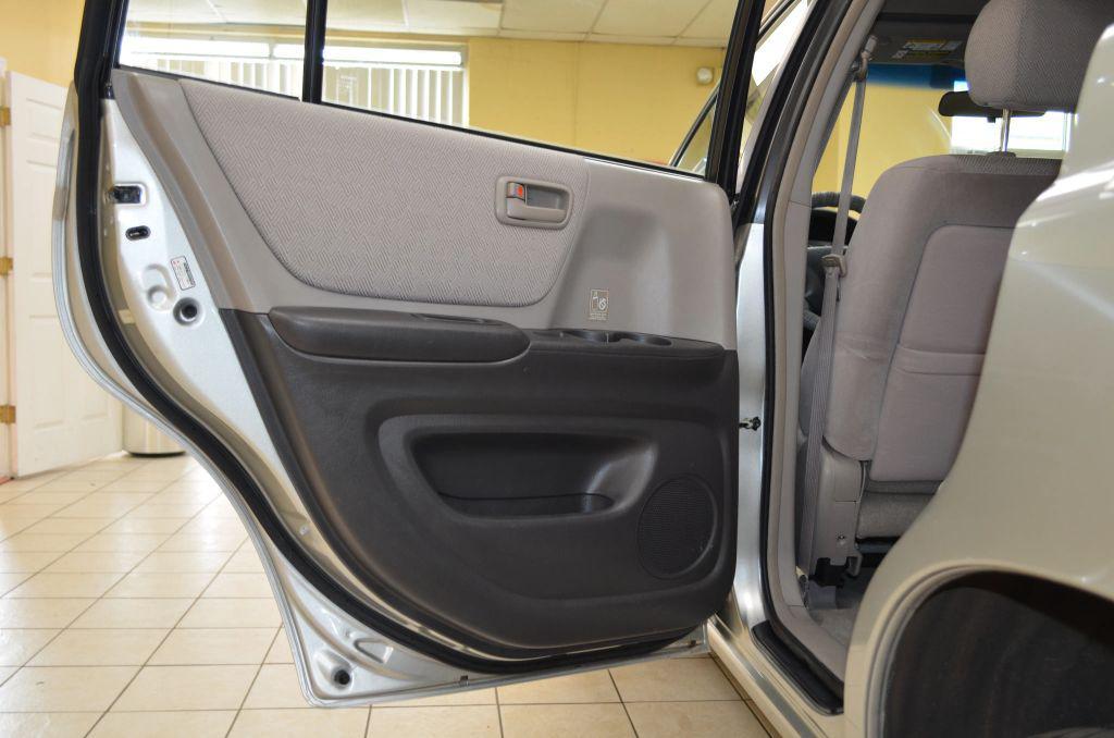 used 2001 Toyota Highlander car, priced at $7,291
