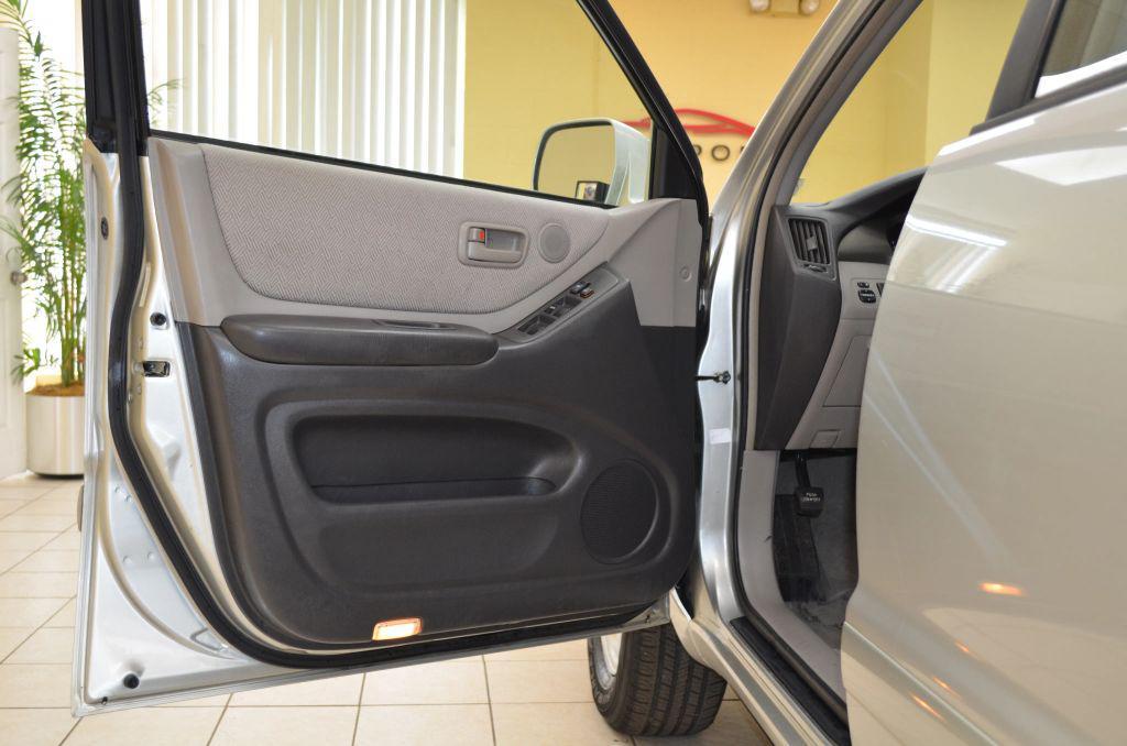 used 2001 Toyota Highlander car, priced at $7,291