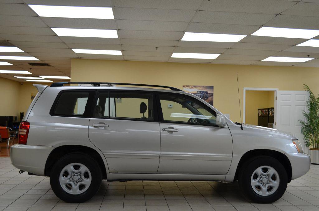 used 2001 Toyota Highlander car, priced at $7,291