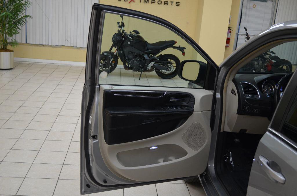 used 2016 Chrysler Town & Country car, priced at $6,741