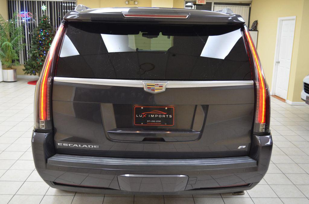 used 2015 Cadillac Escalade car, priced at $23,991