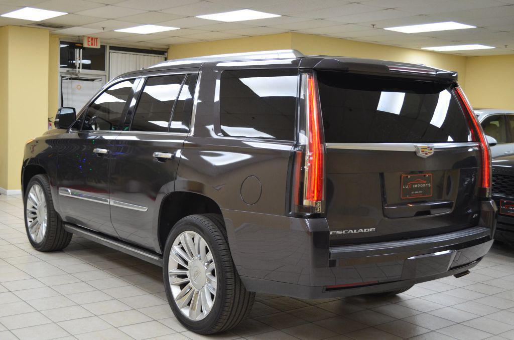 used 2015 Cadillac Escalade car, priced at $23,991
