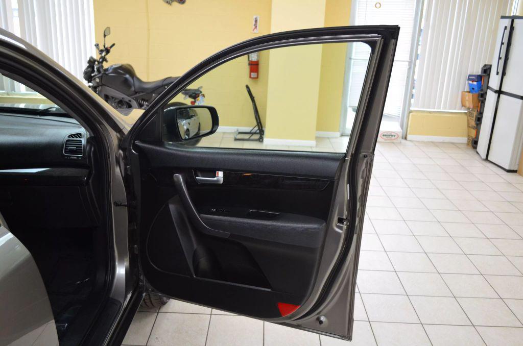 used 2014 Kia Sorento car, priced at $6,991
