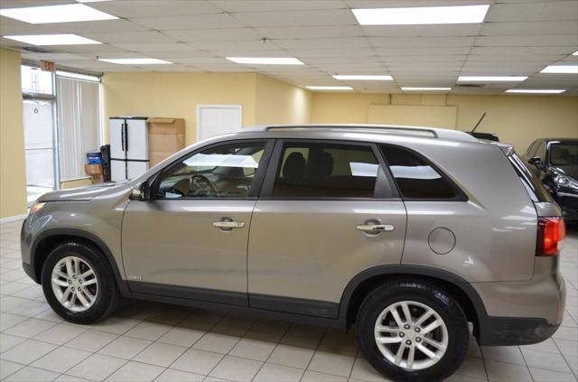 used 2014 Kia Sorento car, priced at $9,991