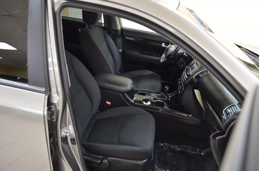 used 2014 Kia Sorento car, priced at $6,991