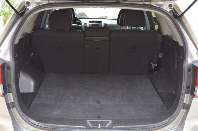 used 2014 Kia Sorento car, priced at $9,991