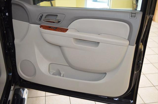 used 2014 Chevrolet Suburban car, priced at $19,241