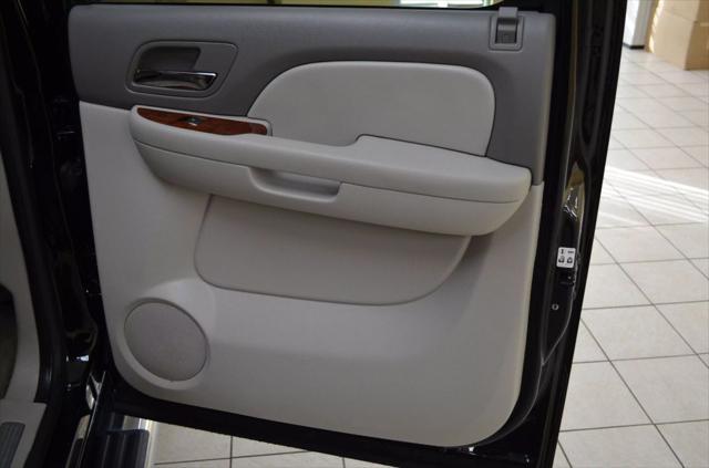 used 2014 Chevrolet Suburban car, priced at $19,241