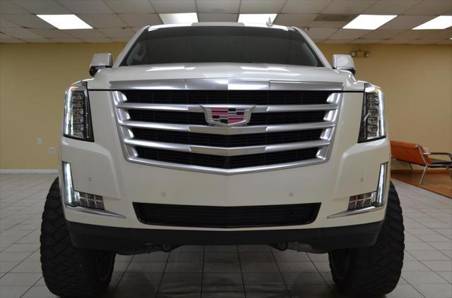 used 2015 Cadillac Escalade car, priced at $25,991