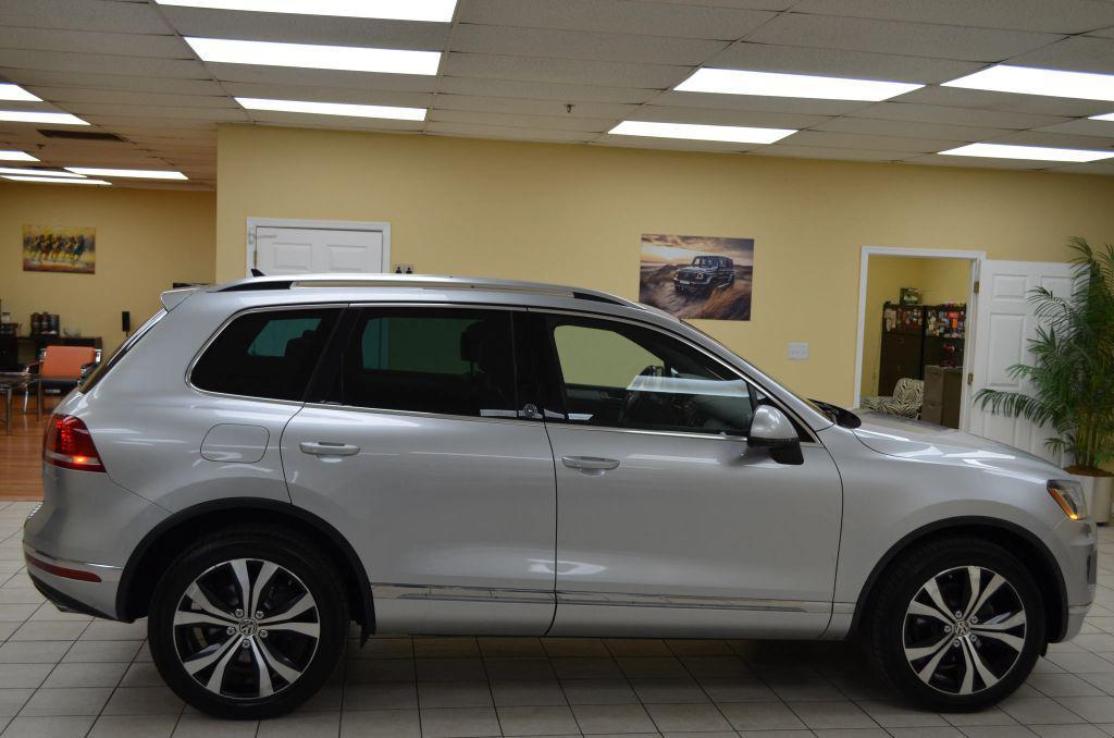used 2017 Volkswagen Touareg car, priced at $11,991