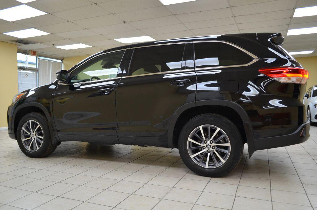 used 2017 Toyota Highlander car, priced at $18,491