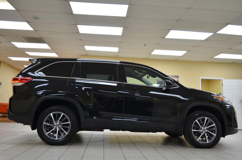 used 2017 Toyota Highlander car, priced at $18,491