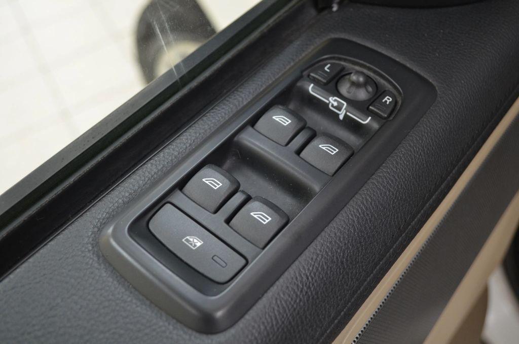 used 2011 Land Rover Range Rover Sport car, priced at $11,499