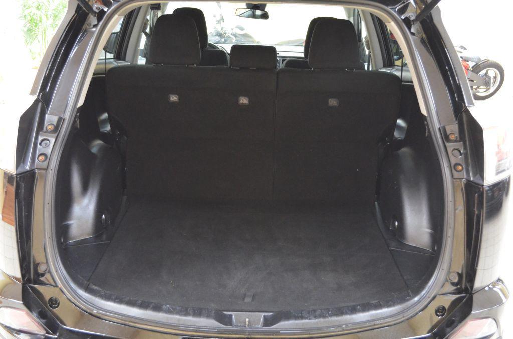 used 2018 Toyota RAV4 car, priced at $14,491