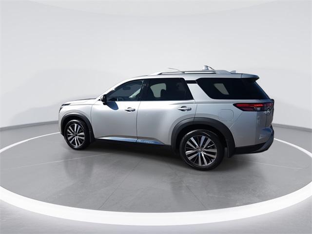 used 2022 Nissan Pathfinder car, priced at $36,878