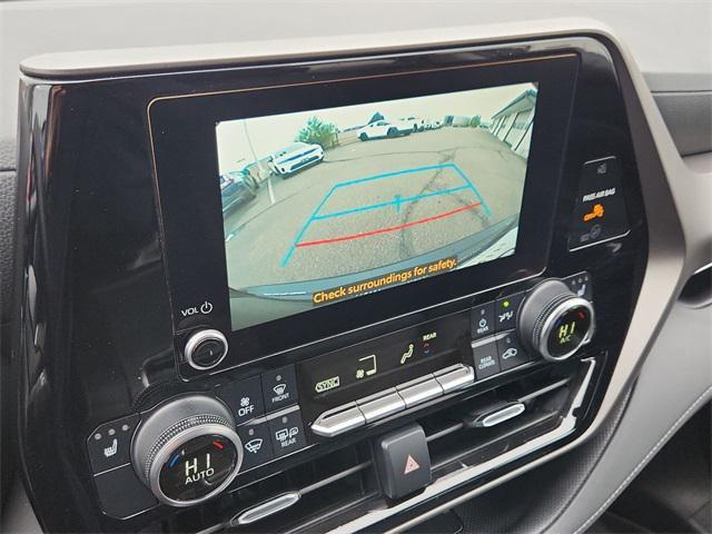 used 2024 Toyota Highlander car, priced at $42,078