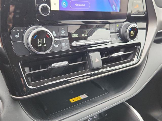used 2024 Toyota Highlander car, priced at $42,078