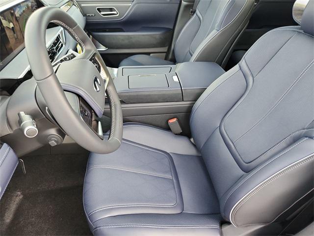 new 2026 INFINITI QX80 car, priced at $98,059