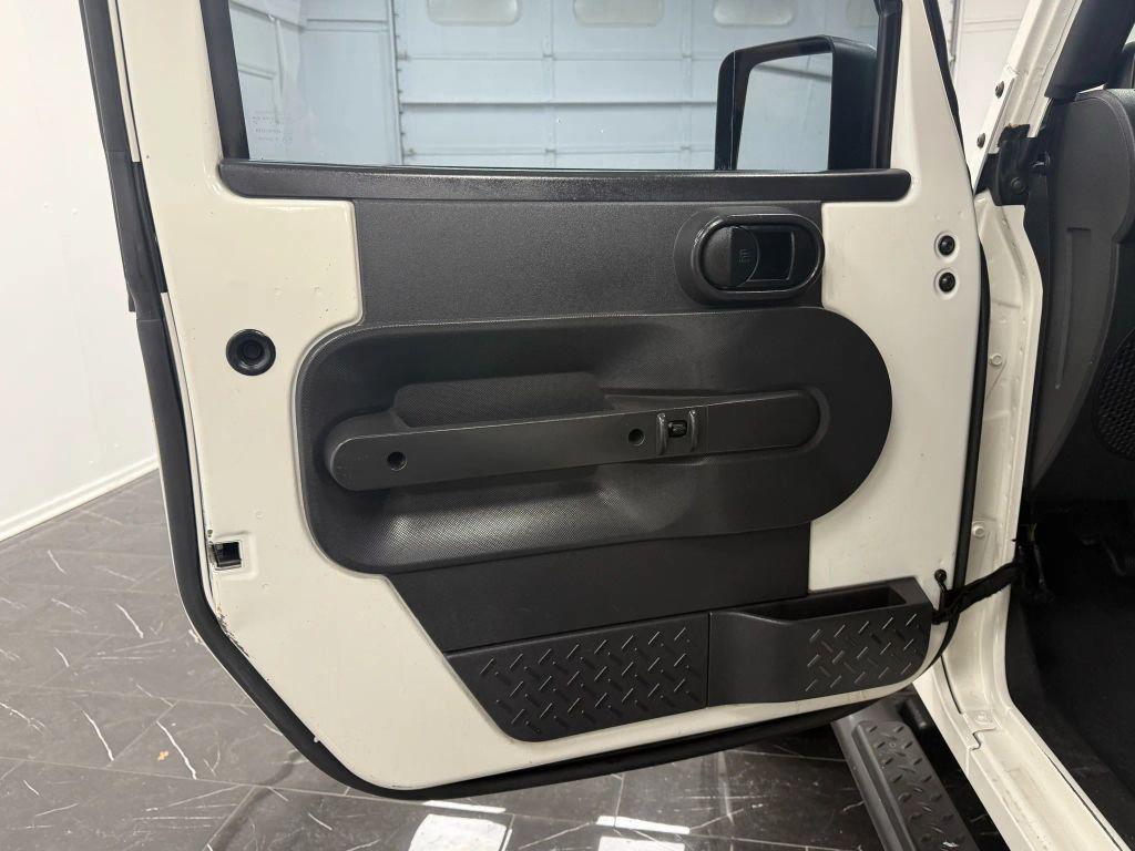 used 2009 Jeep Wrangler car, priced at $7,995