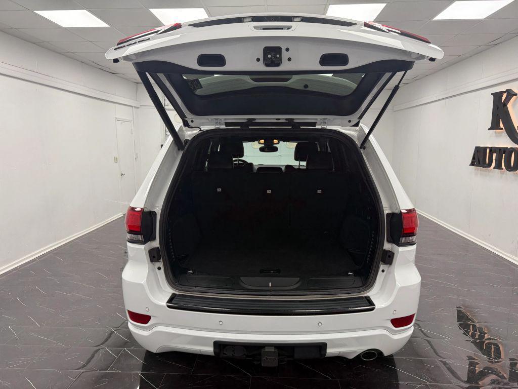 used 2017 Jeep Grand Cherokee car, priced at $12,495