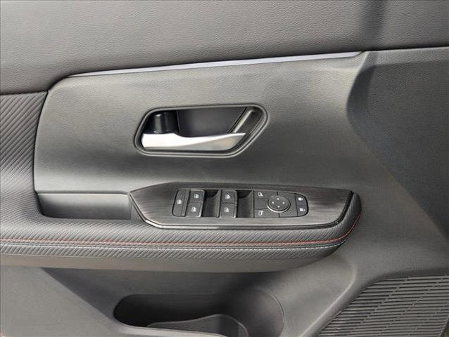 new 2025 Nissan Kicks car, priced at $29,780