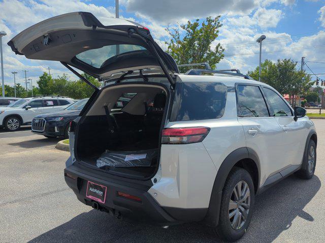 new 2025 Nissan Pathfinder car, priced at $43,775