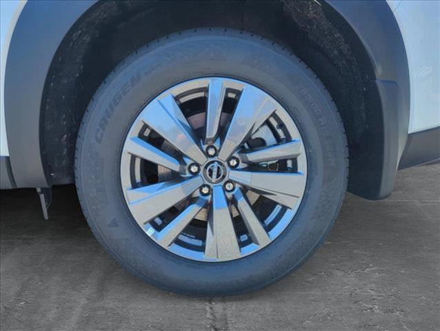 new 2025 Nissan Pathfinder car, priced at $40,158