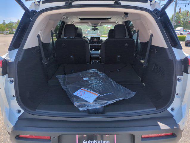 new 2025 Nissan Pathfinder car, priced at $40,158
