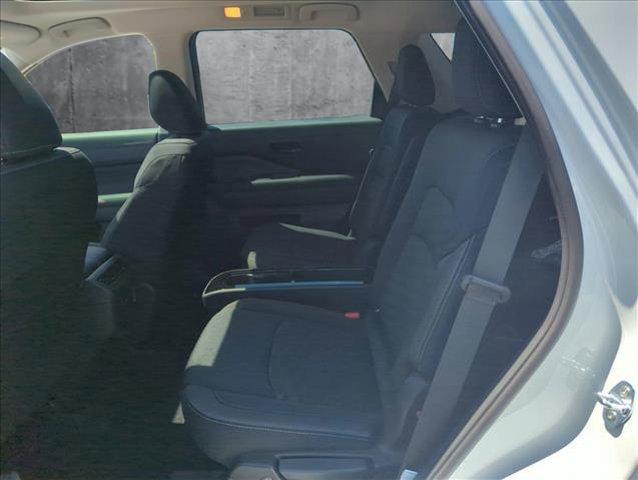 new 2025 Nissan Pathfinder car, priced at $40,158