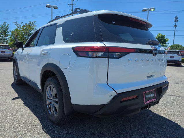 new 2025 Nissan Pathfinder car, priced at $40,158