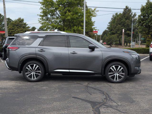 new 2025 Nissan Pathfinder car, priced at $48,901