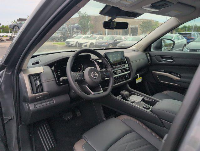 new 2025 Nissan Pathfinder car, priced at $48,901