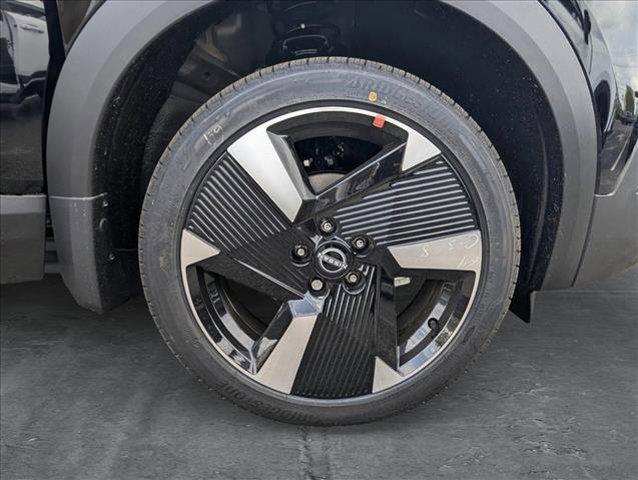new 2025 Nissan Kicks car, priced at $28,095