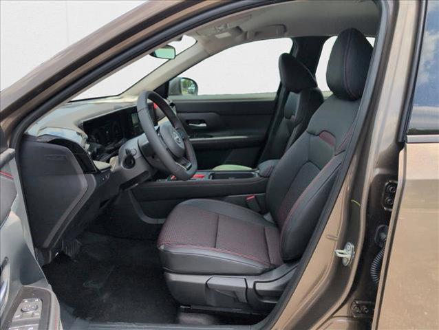 new 2025 Nissan Kicks car, priced at $26,528