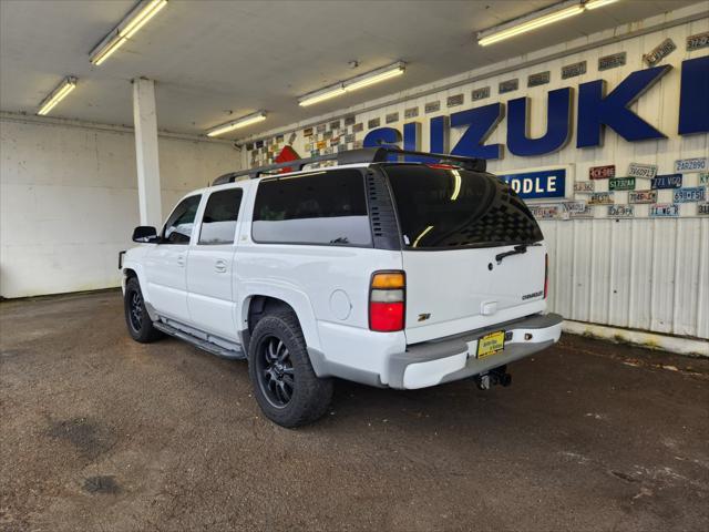 used 2004 Chevrolet Suburban car, priced at $9,998
